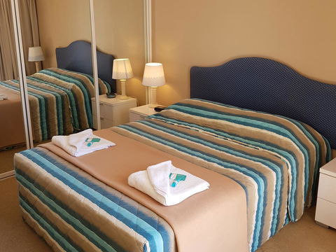 Surfers Beach Resort One - Accommodation VIC 24