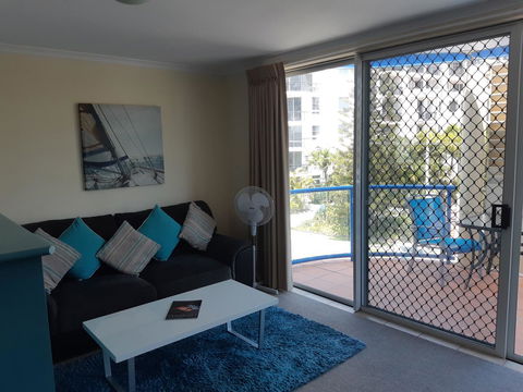 Surfers Beach Resort One - Accommodation VIC 13