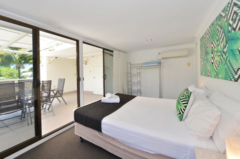 Seascape Holidays - Tropical Reef Apartments - Accommodation VIC 6