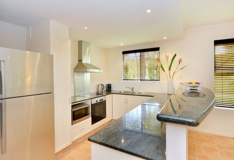 Cayman Villas Port Douglas - Accommodation VIC 41