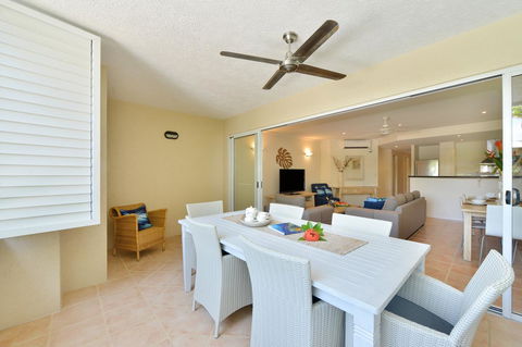 Cayman Villas Port Douglas - Accommodation VIC 38