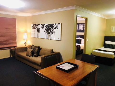 Ambassador On Ruthven - Accommodation VIC 39