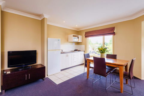 Ambassador On Ruthven - Accommodation VIC 27