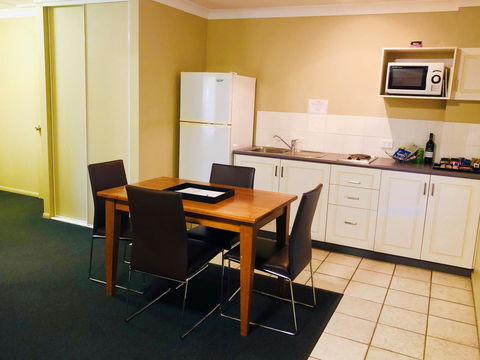 Ambassador On Ruthven - Accommodation VIC 35