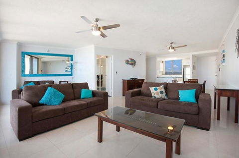 Surfers International Apartments - Accommodation VIC 11