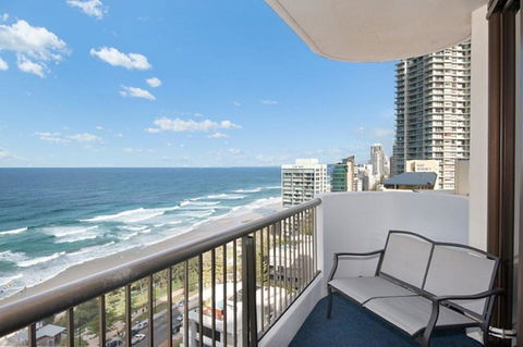 Surfers International Apartments - Accommodation VIC 7
