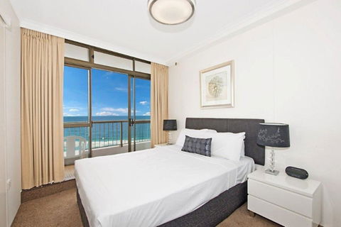 Surfers International Apartments - Accommodation VIC 19