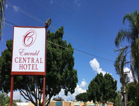 Emerald Central Hotel Official - Accommodation VIC 26