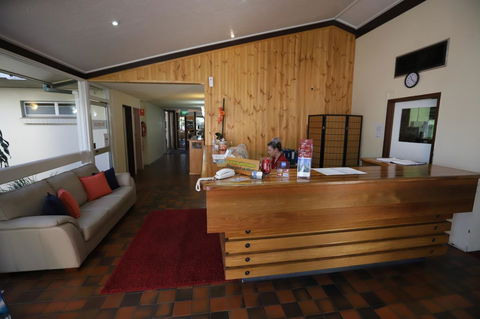 Emerald Central Hotel Official - Accommodation VIC 10