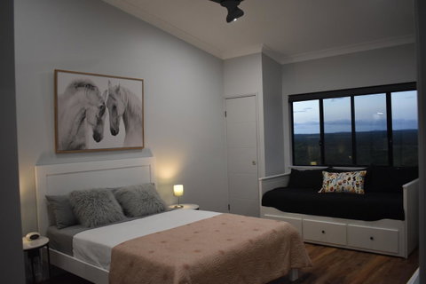 Ironbark House - Accommodation VIC 1
