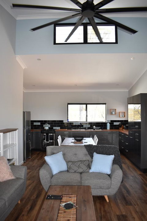 Ironbark House - Accommodation VIC 18