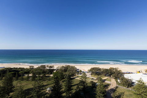 South Pacific Plaza - Official - Accommodation VIC 7