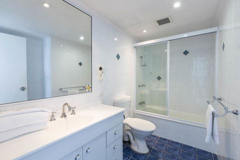 South Pacific Plaza - Official - Accommodation VIC 21