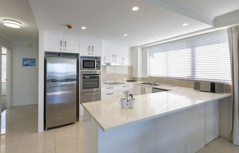 South Pacific Plaza - Official - Accommodation VIC 1
