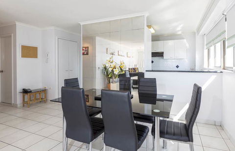 South Pacific Plaza - Official - Accommodation VIC 19