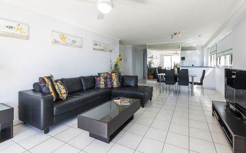 South Pacific Plaza - Official - Accommodation VIC 18