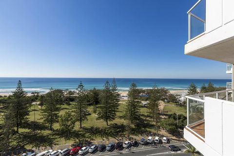 South Pacific Plaza - Official - Accommodation VIC 13