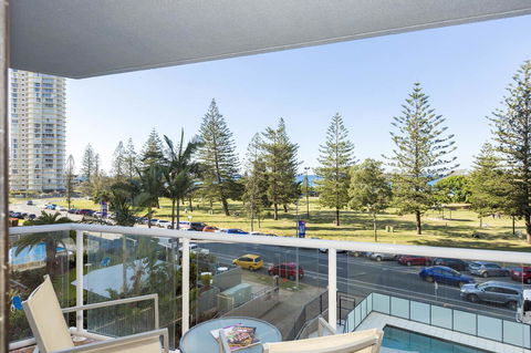South Pacific Plaza - Official - Accommodation VIC 43