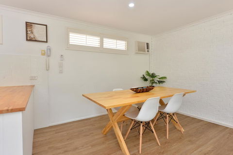 Lychee Tree Holiday Apartments - Accommodation VIC 23