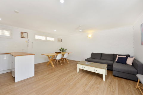 Lychee Tree Holiday Apartments - Accommodation VIC 24