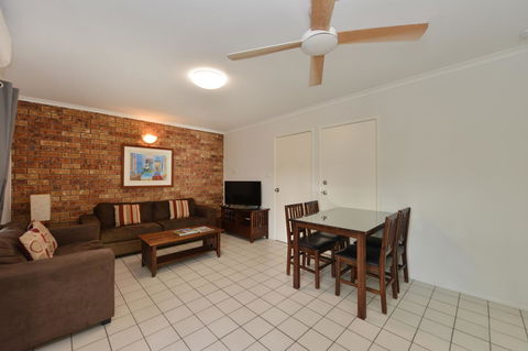 Lychee Tree Holiday Apartments - Accommodation VIC 15