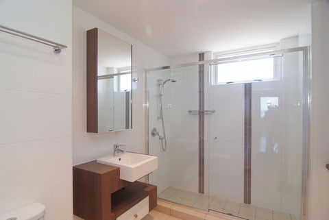 Coral Cove Apartments - Accommodation VIC 10