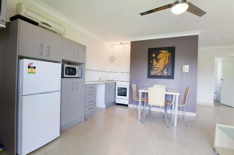 Bay Of Palms - Accommodation VIC 37