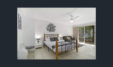 Bay Of Palms - Accommodation VIC 26