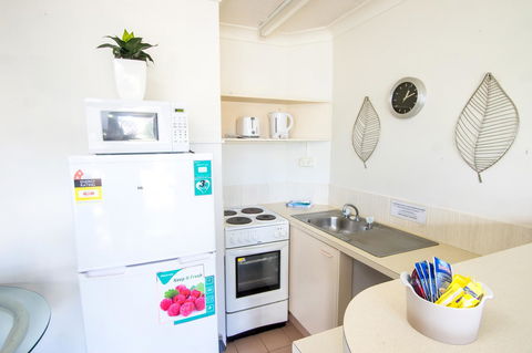 Bay Of Palms - Accommodation VIC 35