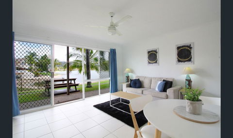 Bay Of Palms - Accommodation VIC 1