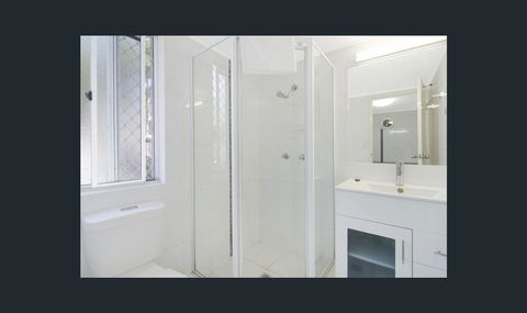 Bay Of Palms - Accommodation VIC 11