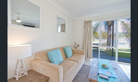 Bay Of Palms - Accommodation VIC 5