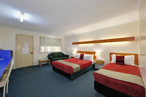 Smart Motels Bert Hinkler - Accommodation VIC 12