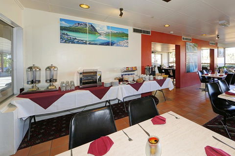Smart Motels Bert Hinkler - Accommodation VIC 4