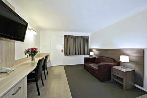 Smart Motels Bert Hinkler - Accommodation VIC 30