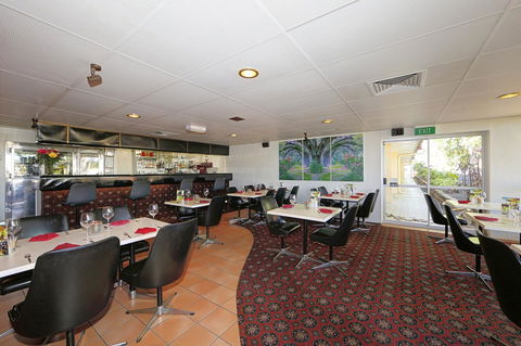Smart Motels Bert Hinkler - Accommodation VIC 7