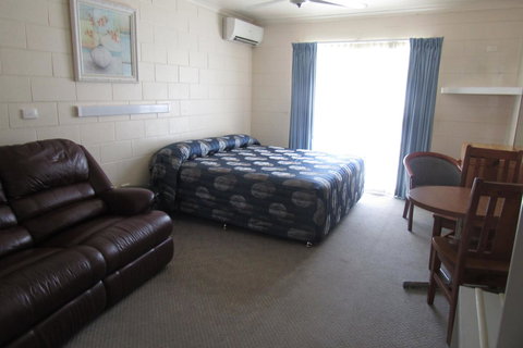 The Park Motel - Accommodation VIC 4