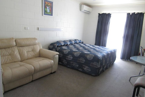 The Park Motel - Accommodation VIC 3