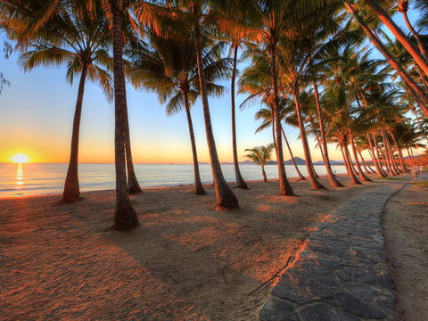 Palm Cove Beach Apartment - Accommodation VIC 21