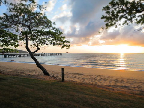 Palm Cove Beach Apartment - Accommodation VIC 26