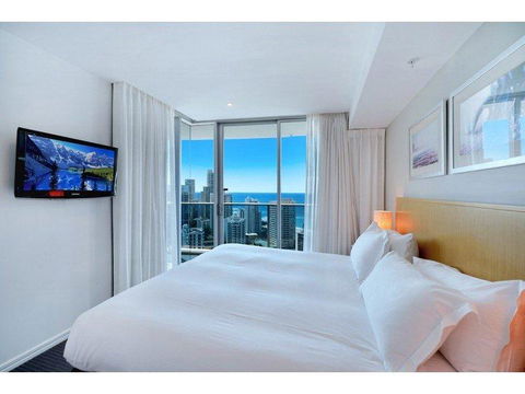 H Star Residences-- Paradise Stayz - Accommodation VIC 9