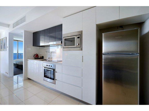 H Star Residences-- Paradise Stayz - Accommodation VIC 10
