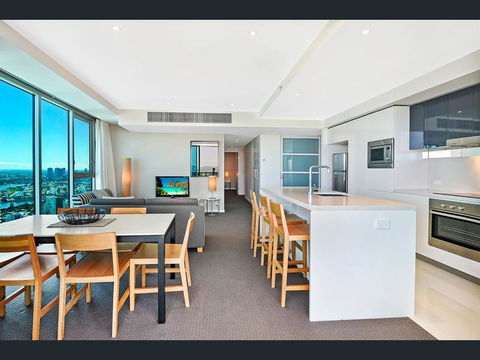 H Star Residences-- Paradise Stayz - Accommodation VIC 3
