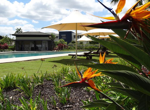 Waterfront Resort Villa With Buggy - Accommodation VIC 24