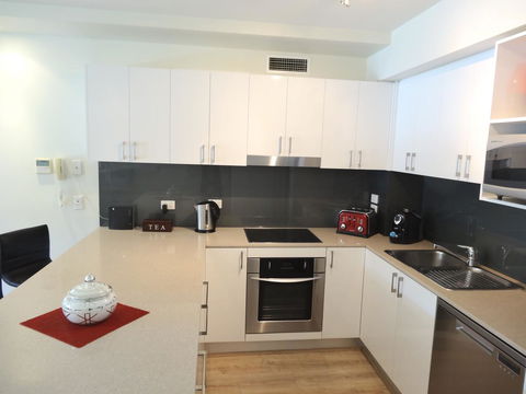 Waterfront Resort Villa With Buggy - Accommodation VIC 7