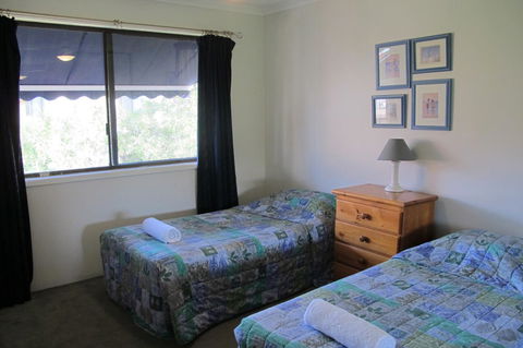 Grangewood Court Apartments - Accommodation VIC 20