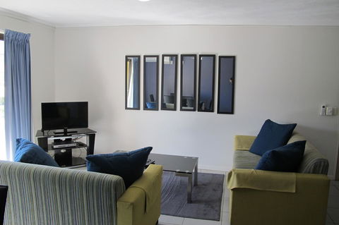 Grangewood Court Apartments - Accommodation VIC 19