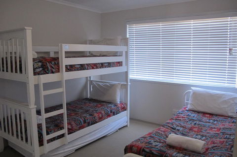 Grangewood Court Apartments - Accommodation VIC 25
