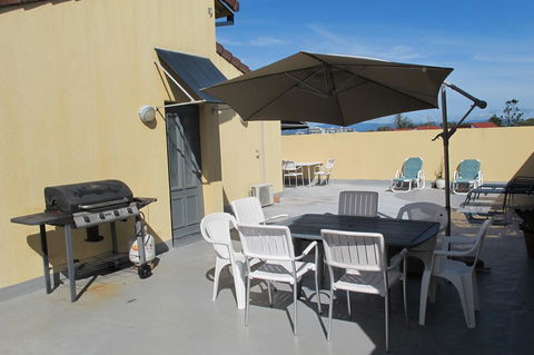 Grangewood Court Apartments - Accommodation VIC 33
