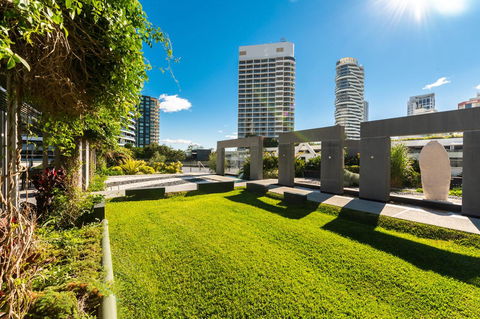 Peppers Broadbeach - Accommodation VIC 1